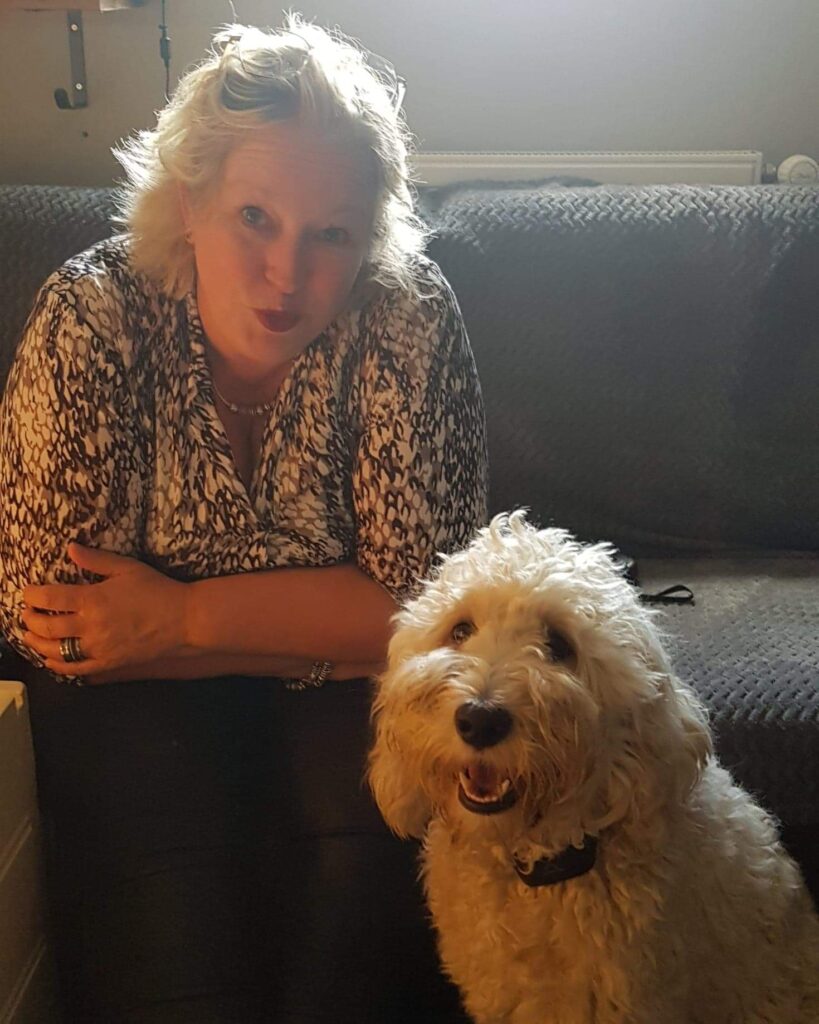 Mama Teddy met baasje Nanda